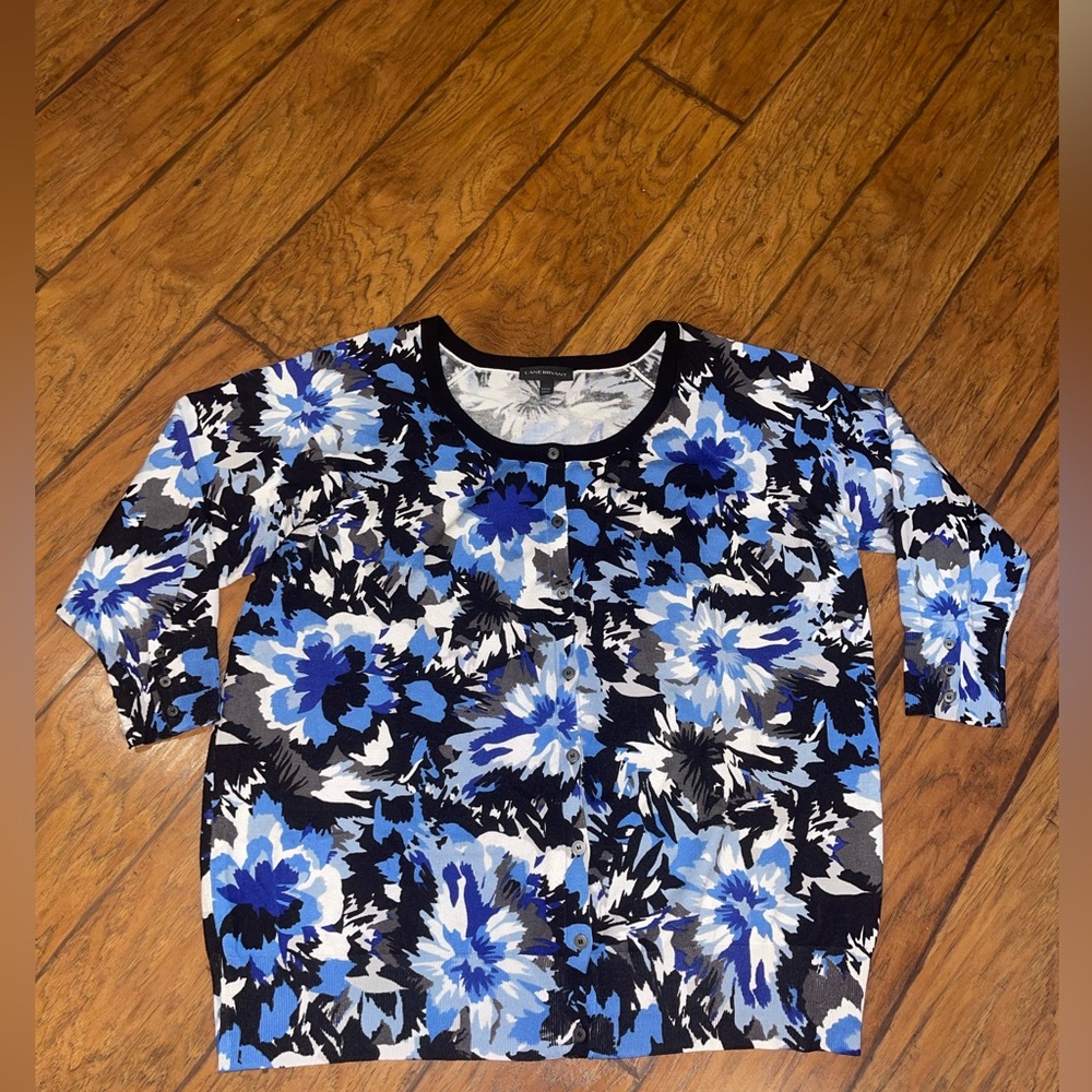 Lane Bryant 3/4 Sleeve Blue and Black floral button up cardigan sweater 22/24